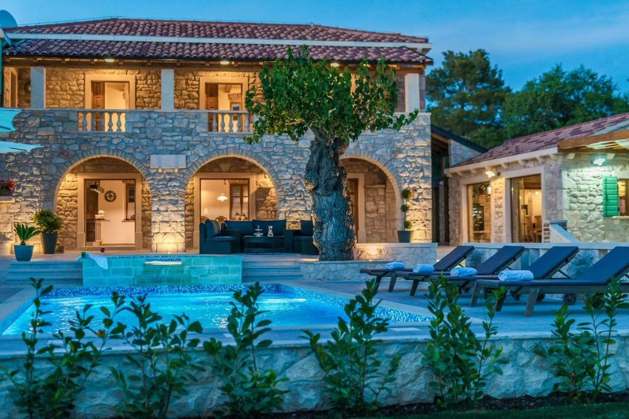 Villa Dumina Sukošan
