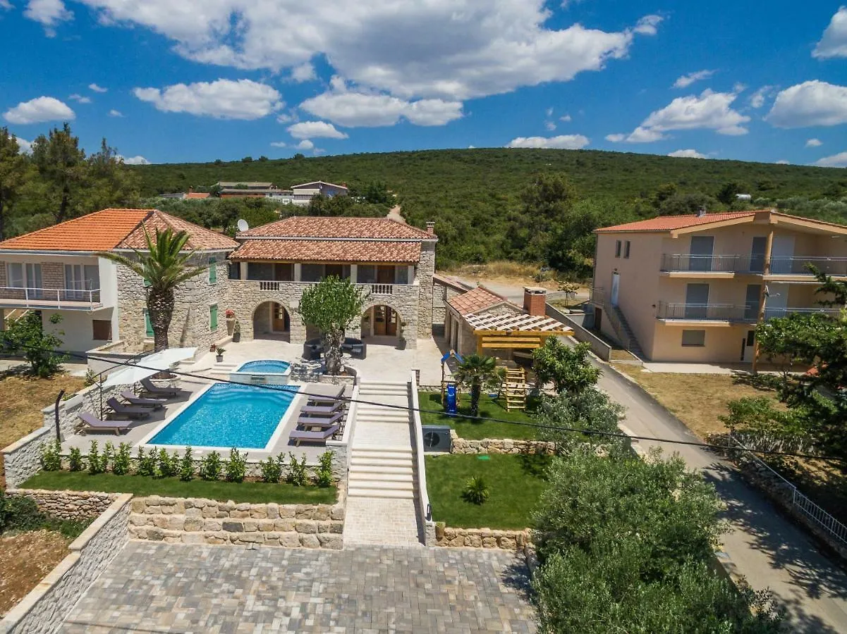Villa Dumina Sukošan